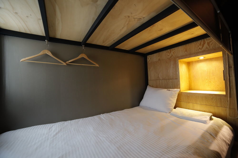 The Bay Guesthouse - Hostel Busan Exterior photo